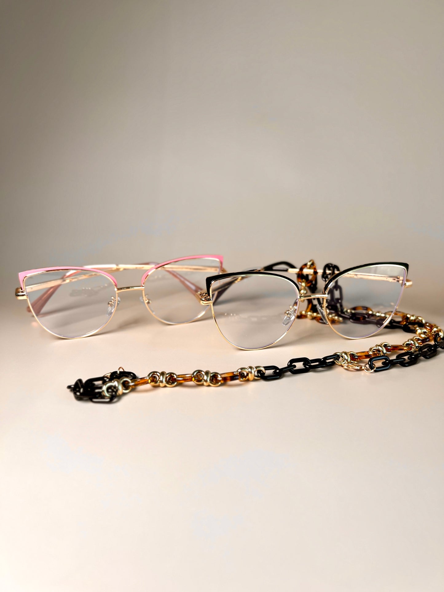 Frame Chain Holder